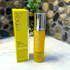 NIB Rodial Bee Venom Day Cream-Moisturiser